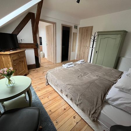 Varkeruelet 6 Apartman Sárvár Exteriör bild