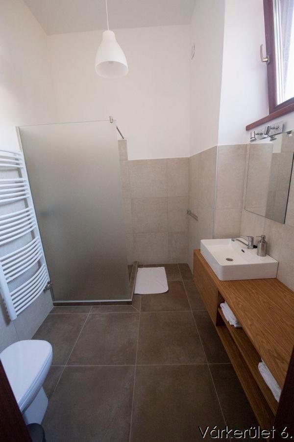 Varkeruelet 6 Apartman Sárvár Exteriör bild
